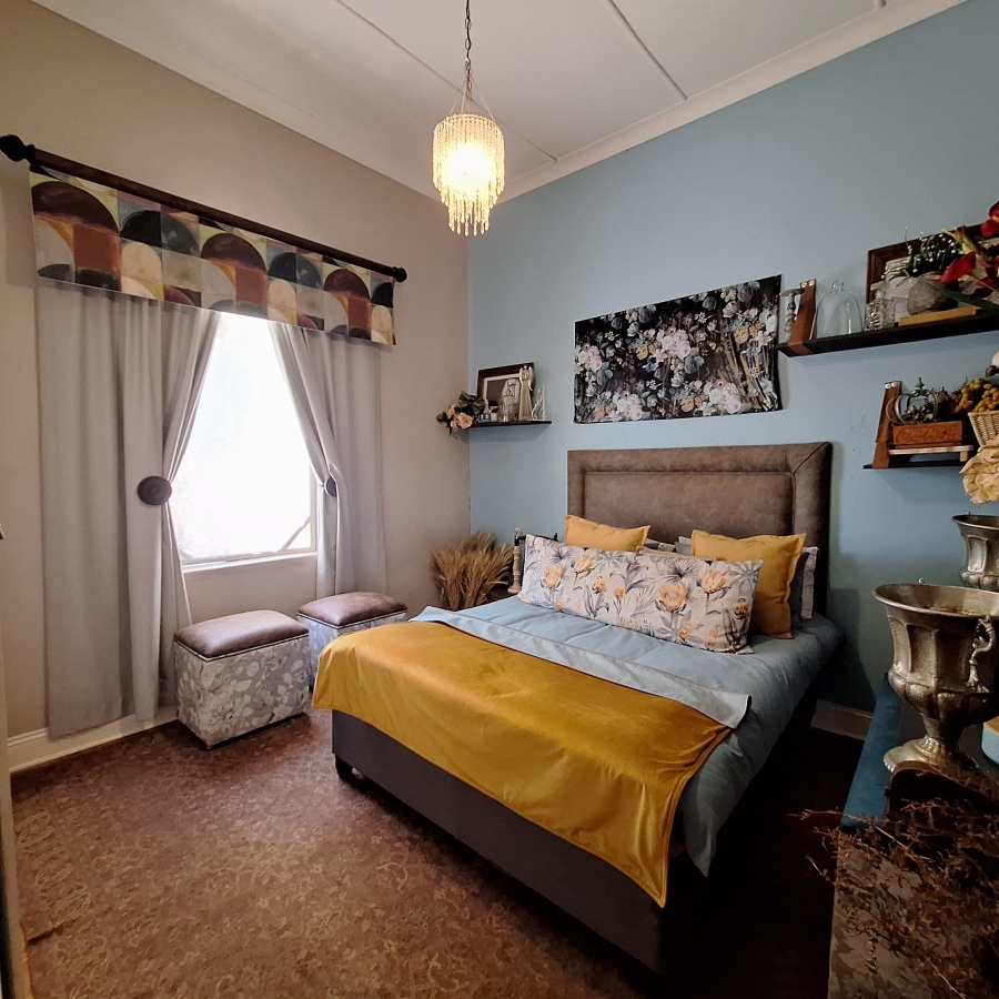 5 Bedroom Property for Sale in Frankfort Free State